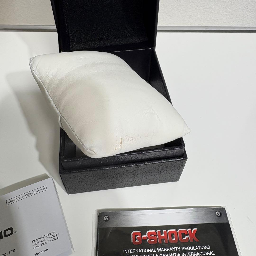 美品 G-SHOCK GA-2000-1A9JF カーボンコアガード構造