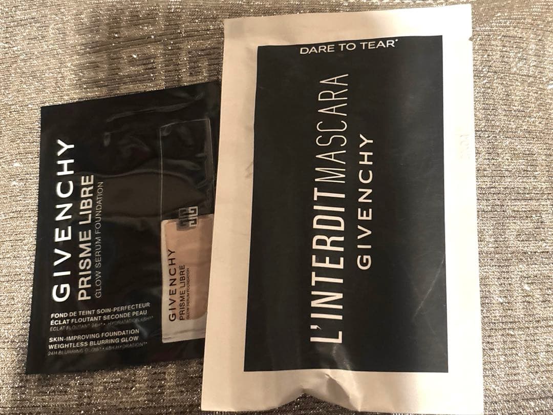 ジバンシー　ソワンノワール