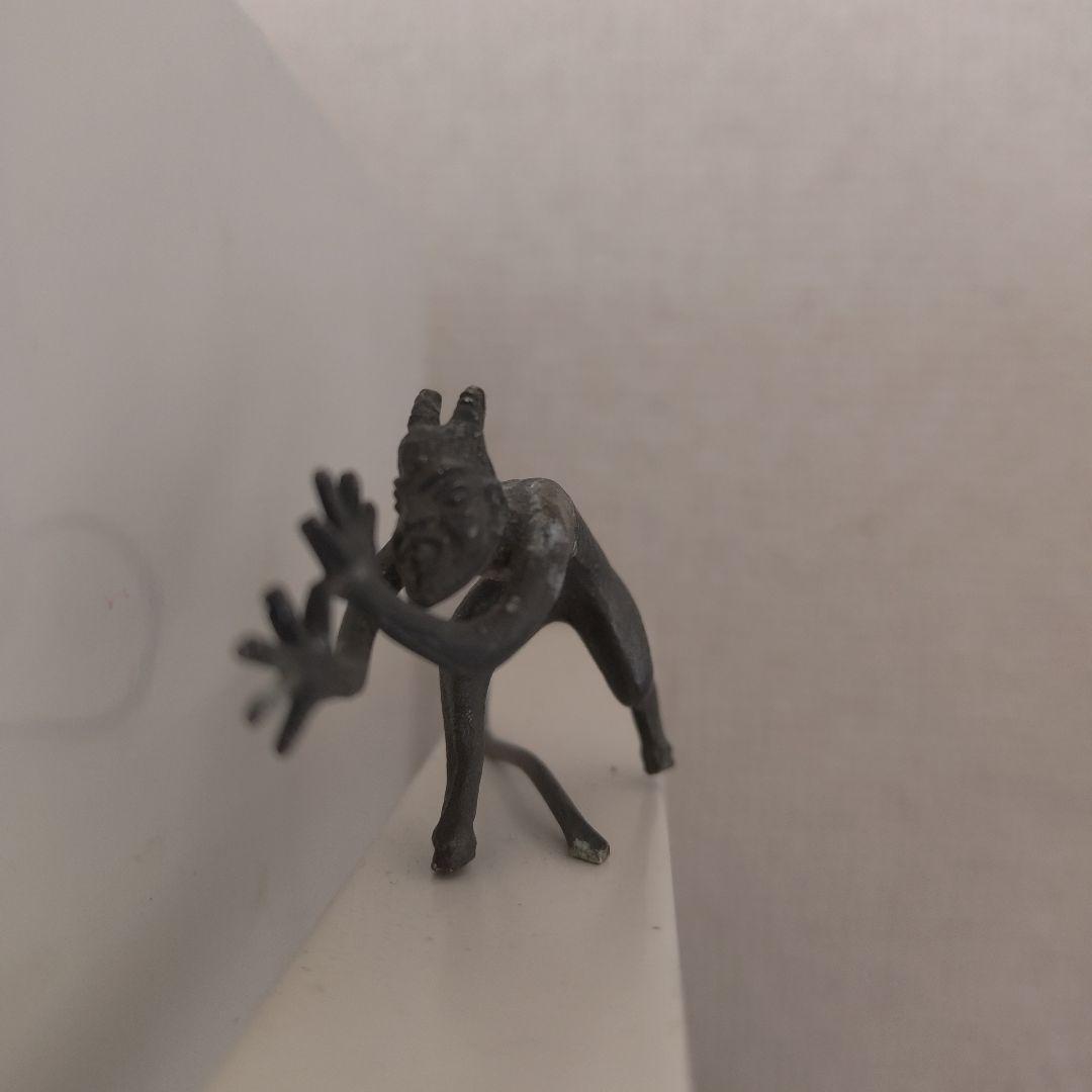 ソビエト製悪魔の置物チョルト