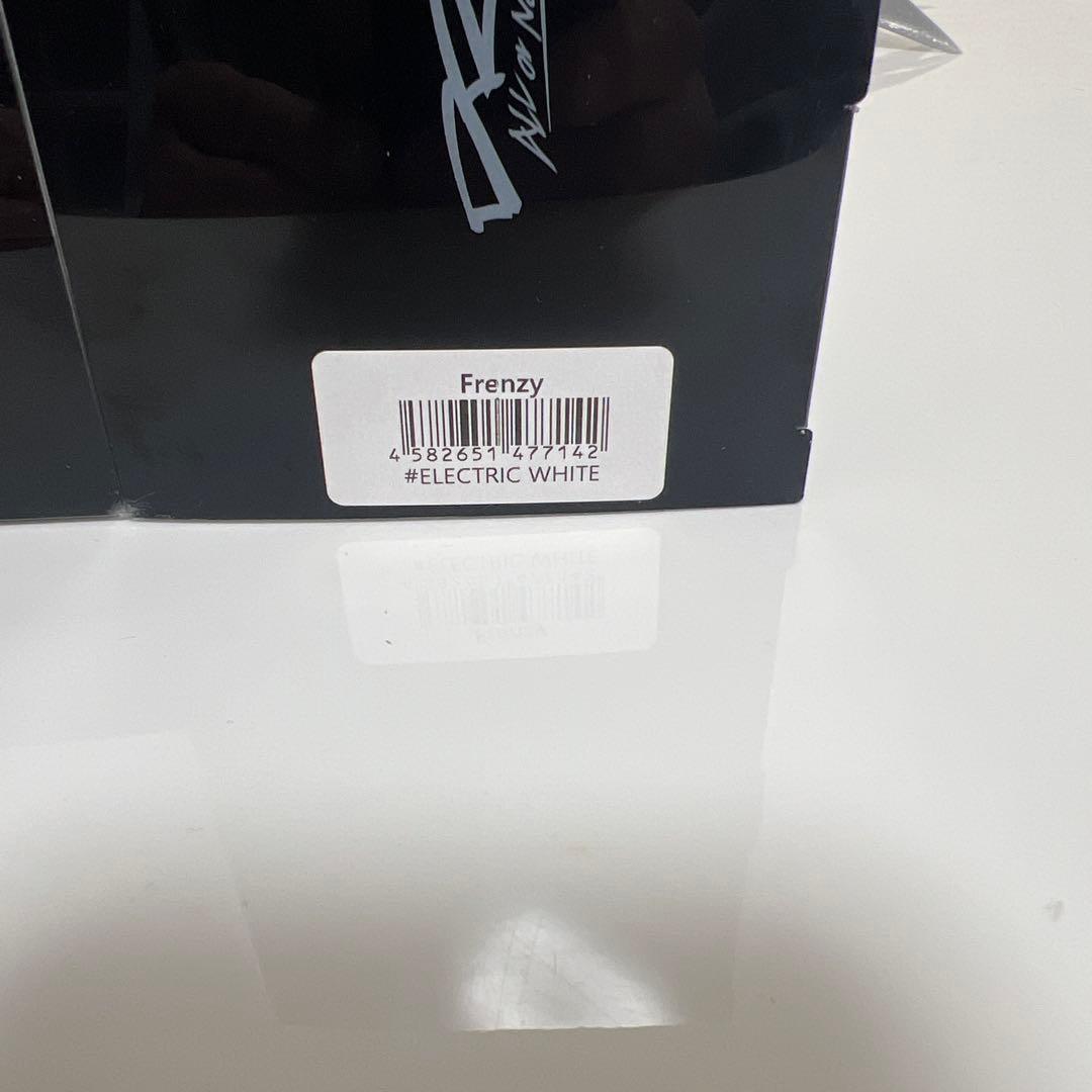 DRTクラッシュフレンジー　バサクラ限定エレクトリックホワイト