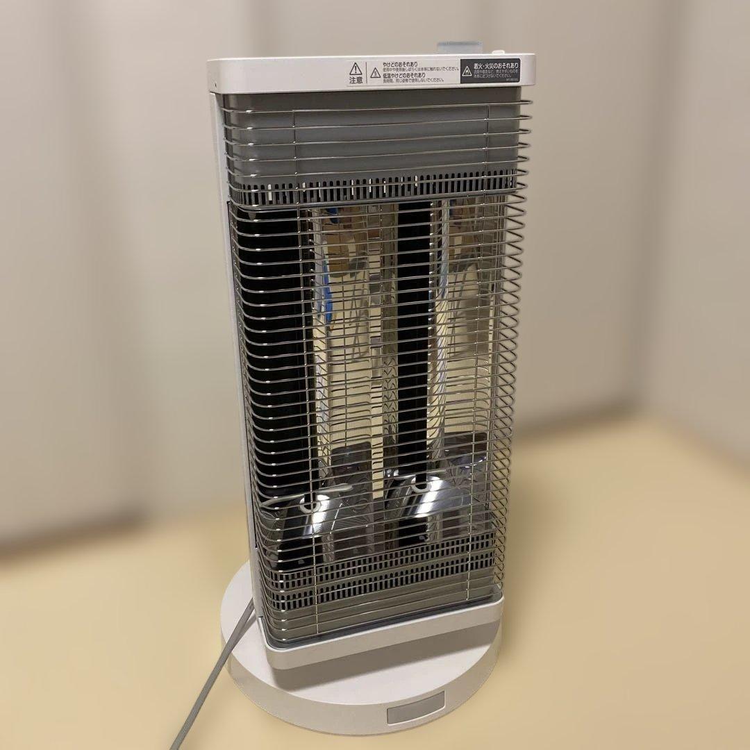 セラムヒートCERAMHEAT 遠赤外線ヒーター　23年式　ダイキン　説明書あり