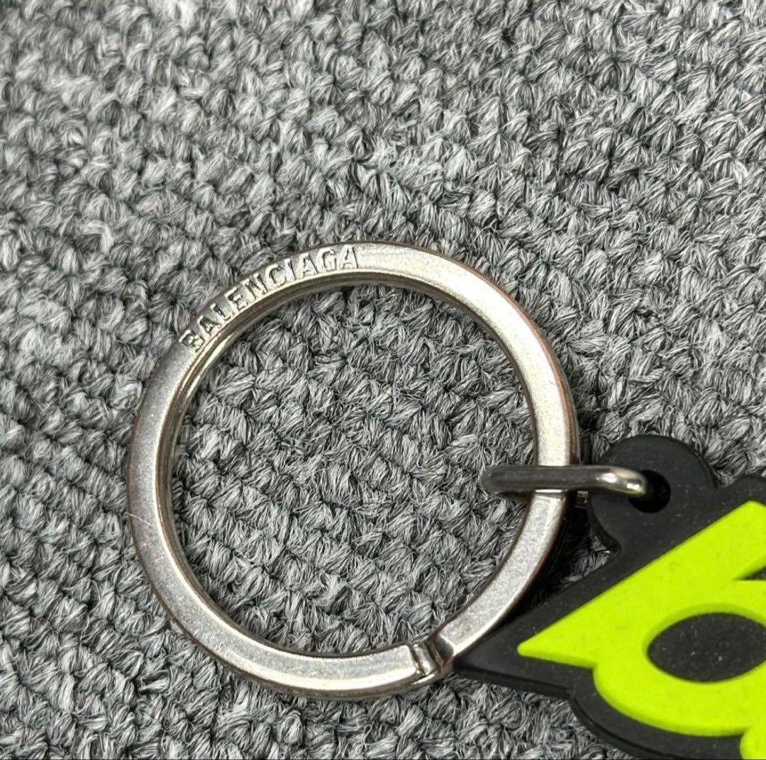 balenciaga ネオンイエロー キーホルダー