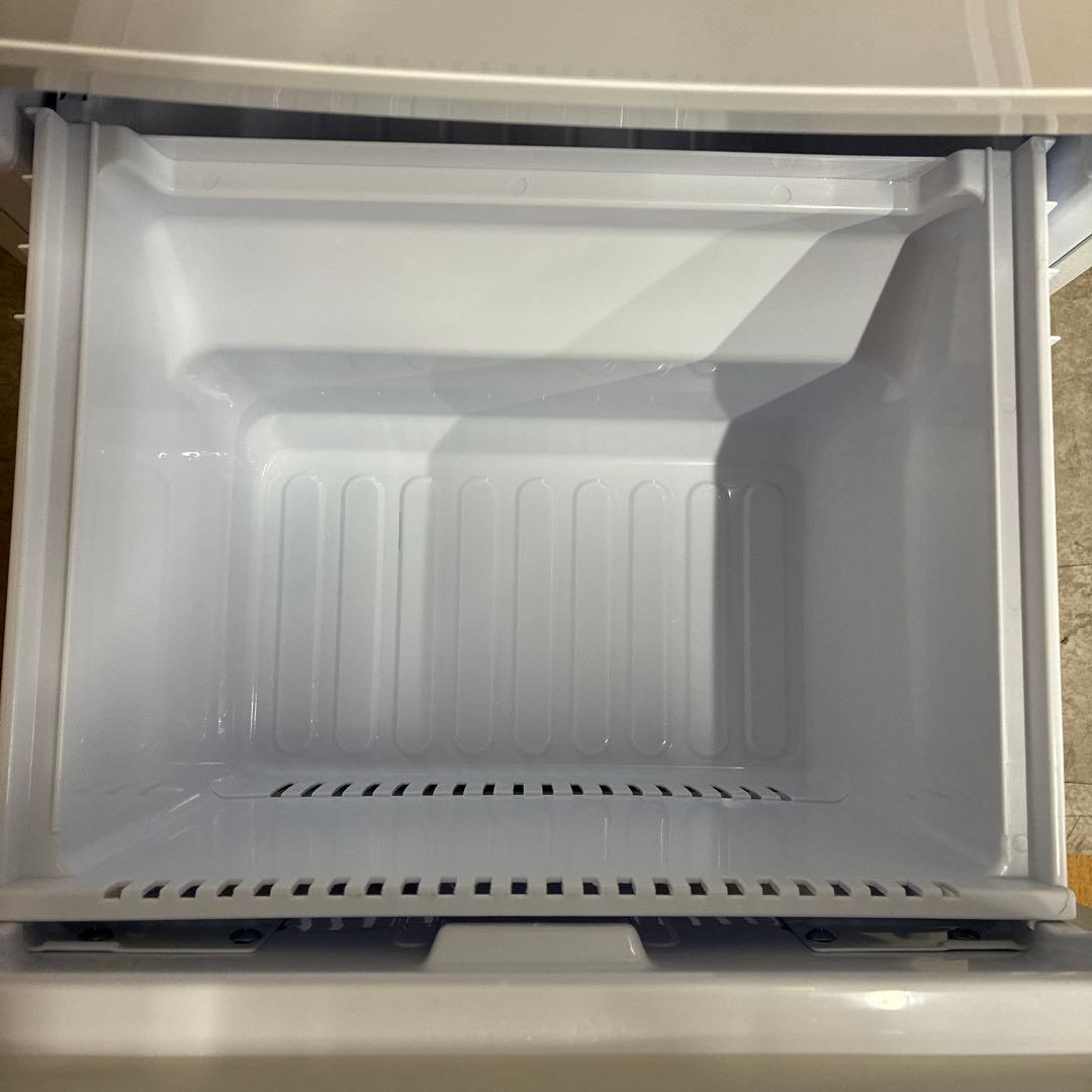 SHARP 冷蔵庫　SJ-D14FJ-W