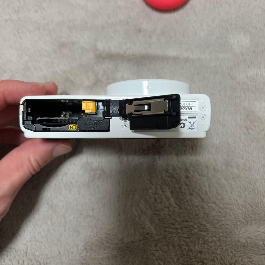 【美品】ニコン Nikon COOLPIX P310 コンパクトデジタルカメラ