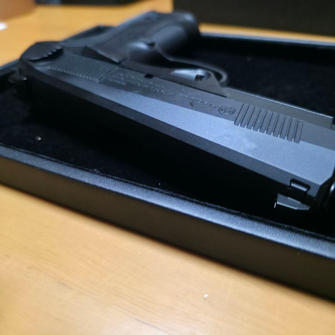 東京マルイ Px4 予備マガジン付き