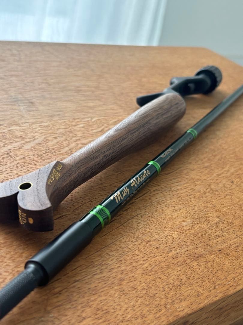 ムイアルデンテ +フィッシュテールグリップ +チャッカークラシックアカシブランド