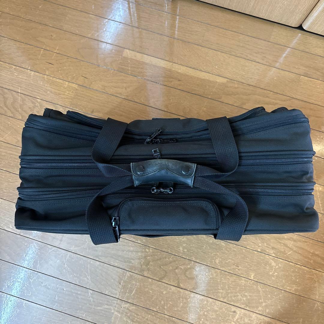 トゥミ　キャリーバッグ　廃盤　２輪　横型