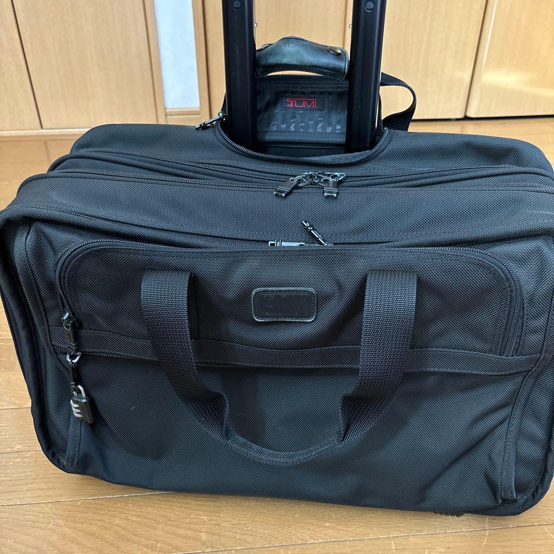 トゥミ　キャリーバッグ　廃盤　２輪　横型