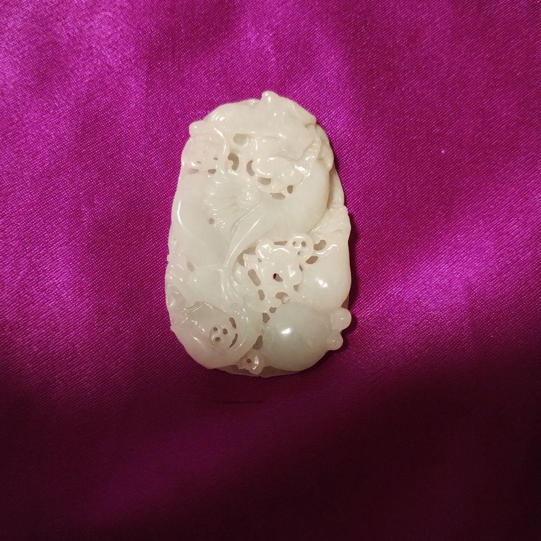 翡翠　龍　カービング　彫刻