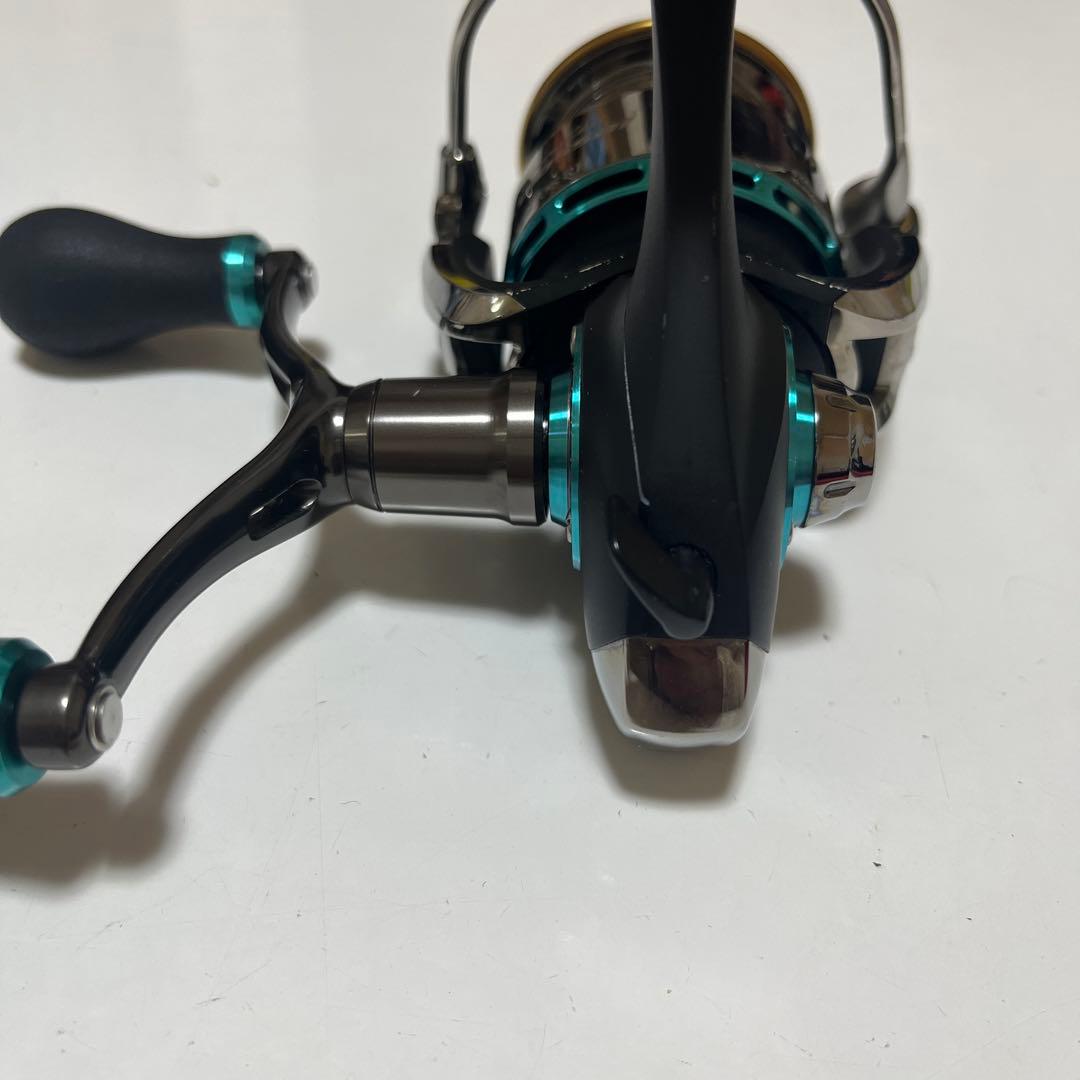 ダイワ エメラルダス コロッサル 2508RH エギング