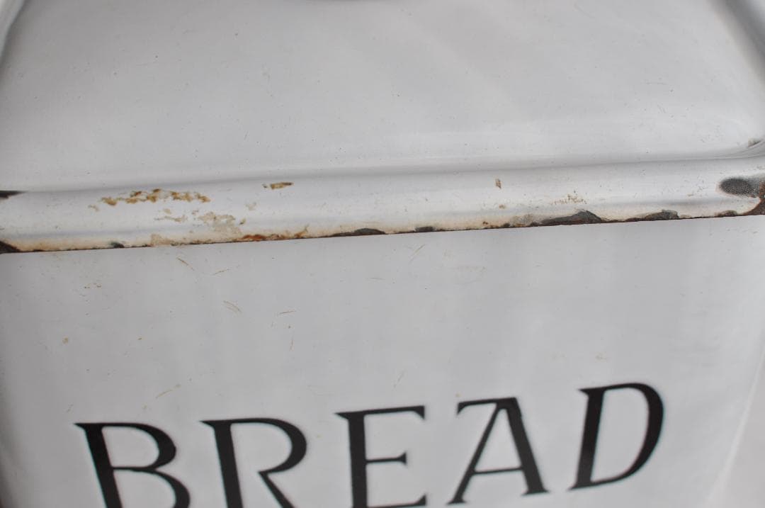 イギリスアンティーク　ホーローブレッド缶　シャビー　ビンテージ　蚤の市