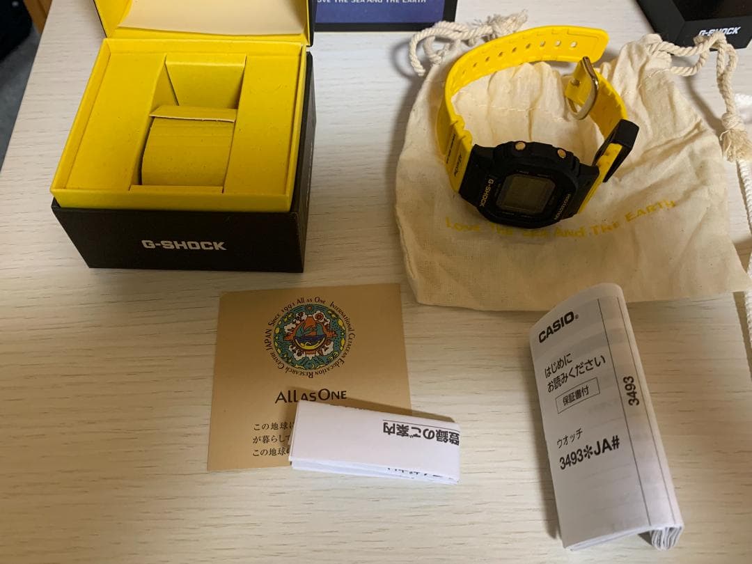 イルクジ 2023 GMD-W5600K-9JR　Gショックスタンド付き