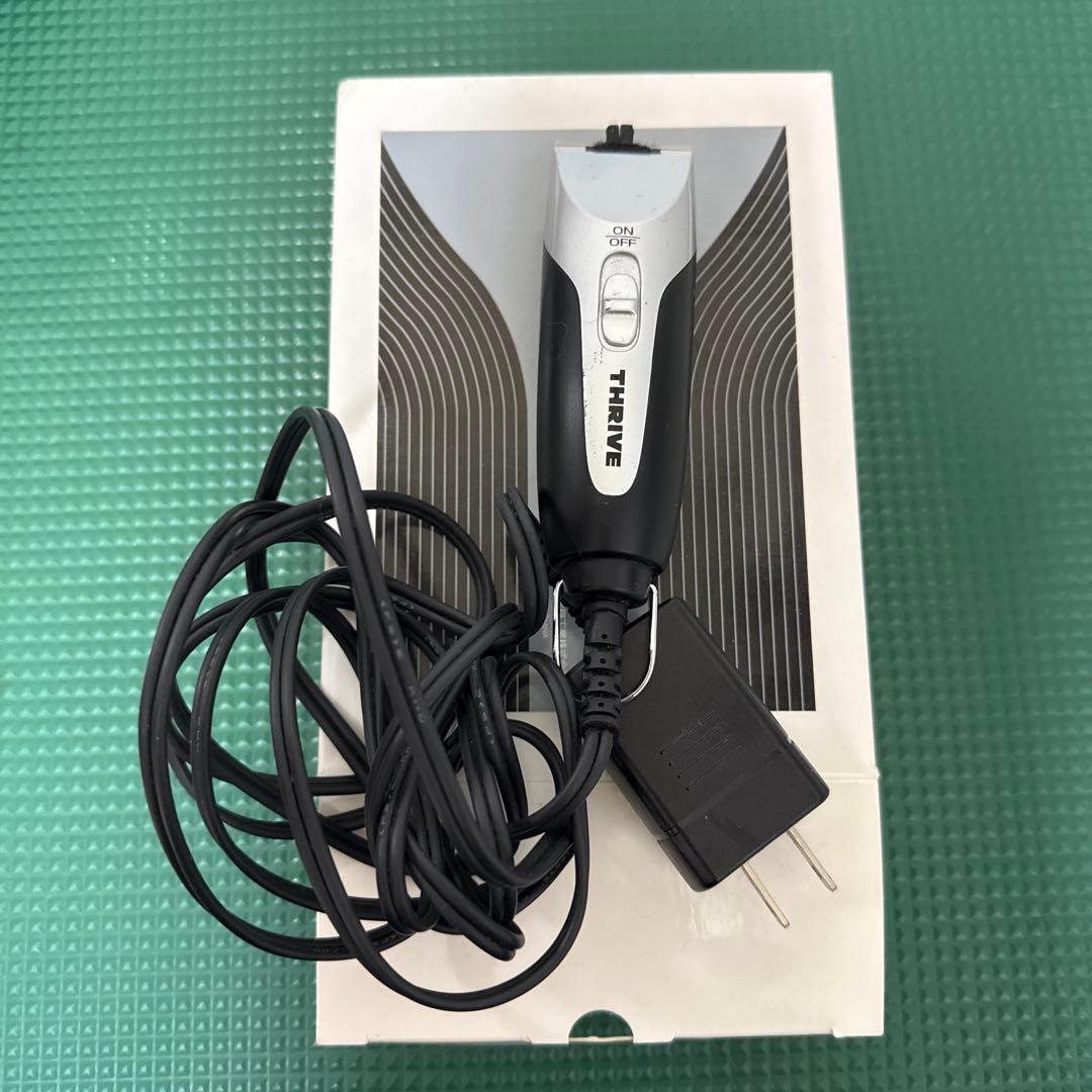 THRIVE バリカン シルバー/ピンク セット売り　替え刃セット