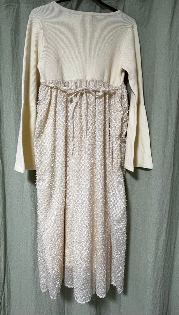 【新品未使用】honono ニットドッキングフェザー ワンピース アイボリー