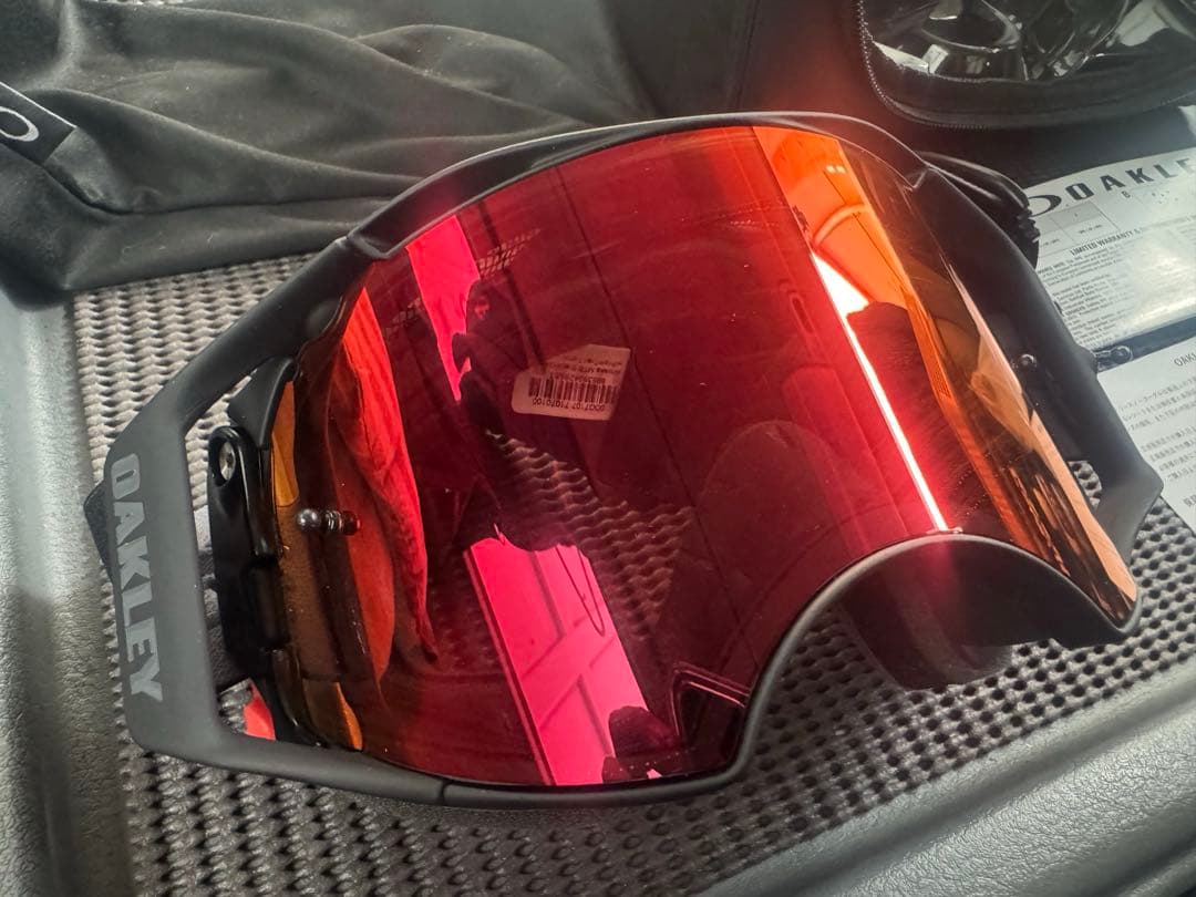 OAKLEY ゴーグル 赤 レンズ ケース付き