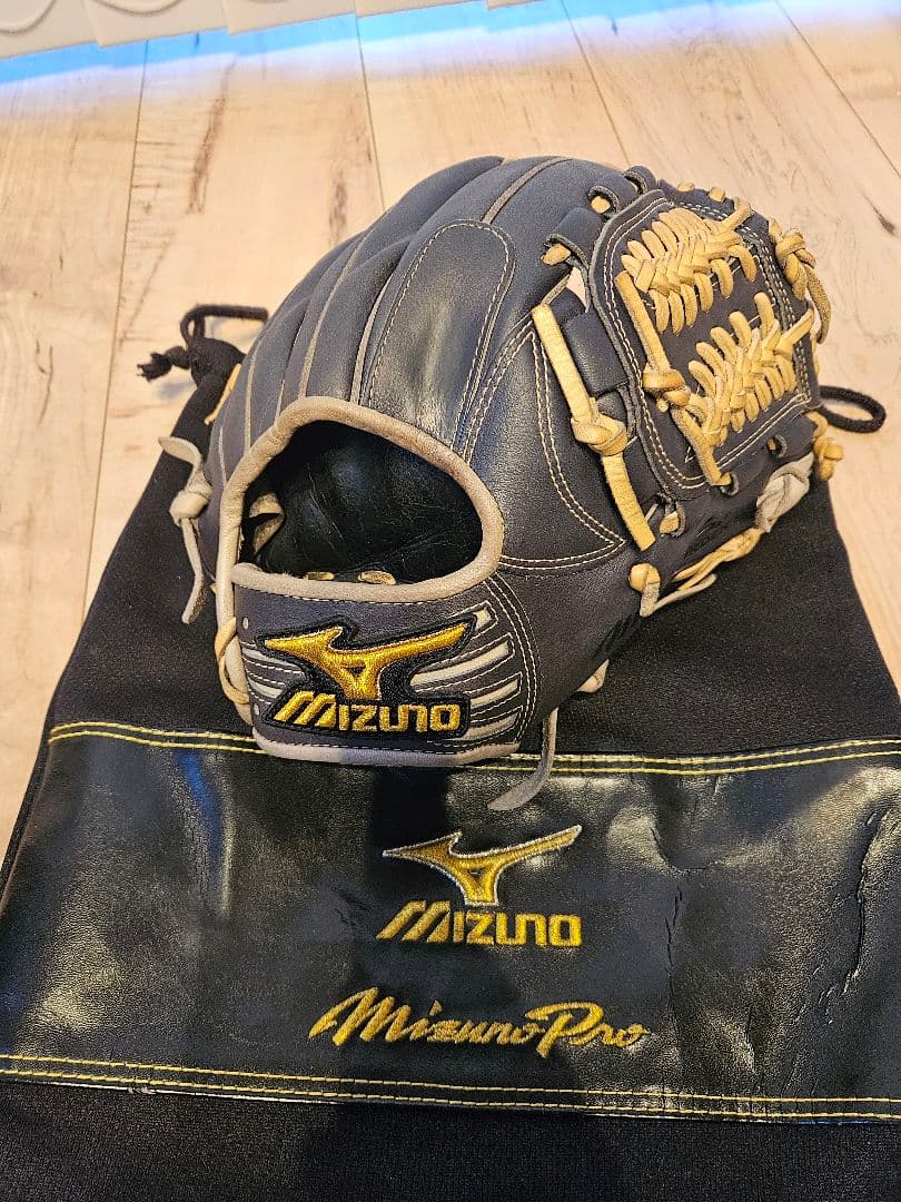 ミズノプロオーダー　軟式内野手　 ネイビー 収納袋付き　サイズ9