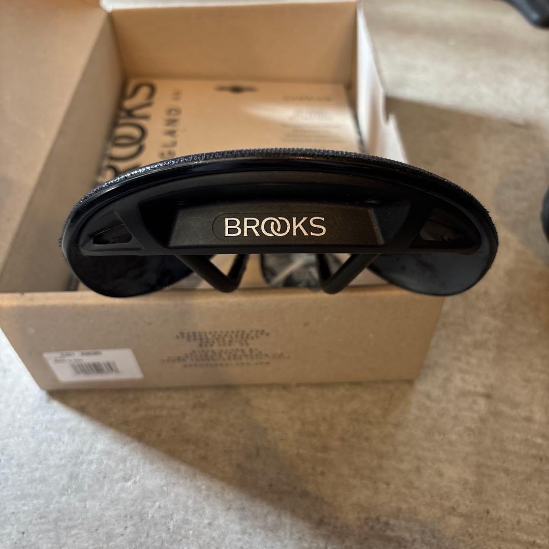 ブルックス　BROOKS cambium カンビウム