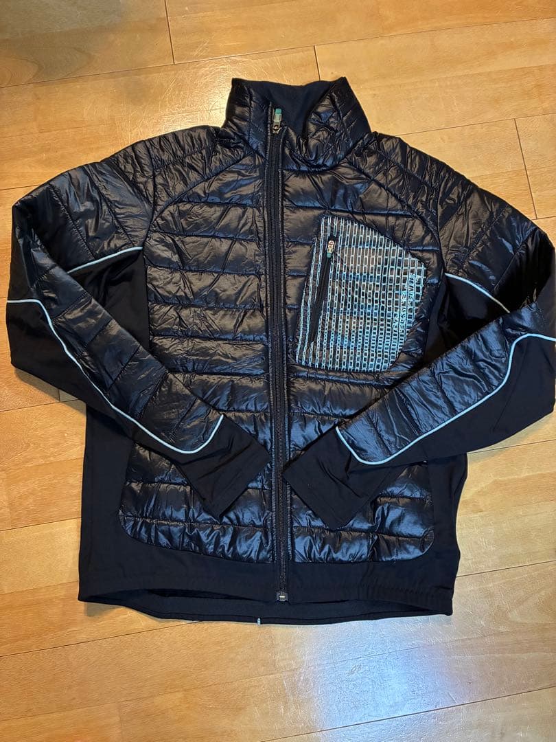 DESCENTE キルティングジャケット 黒