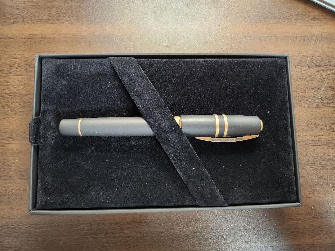 ビスコンティ　ホモサピエンス　Ｆ字