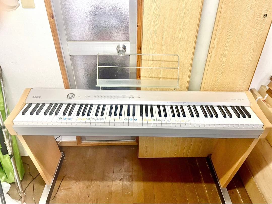 美品　電子ピアノ