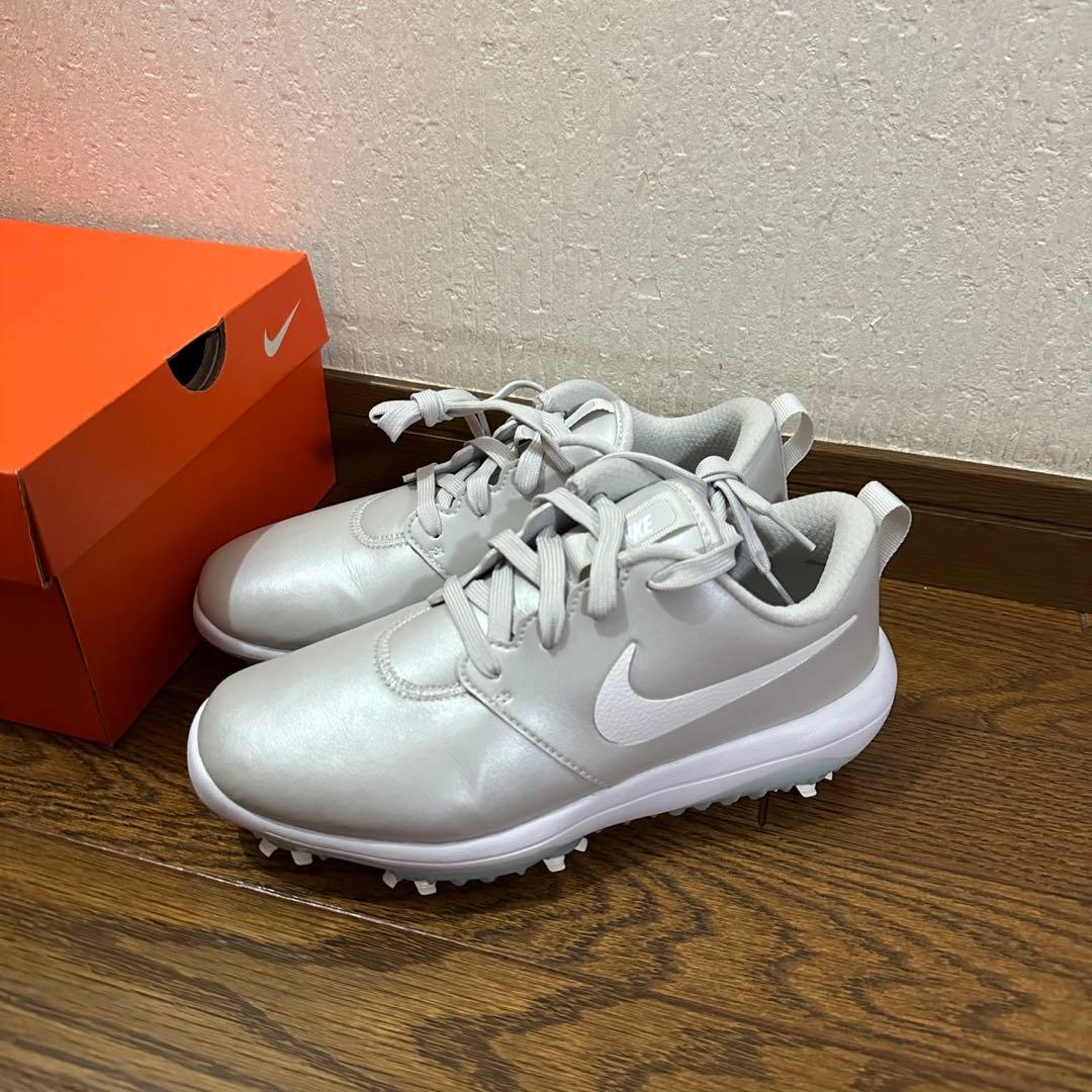 Nike Golf シューズ(女性用) シルバー