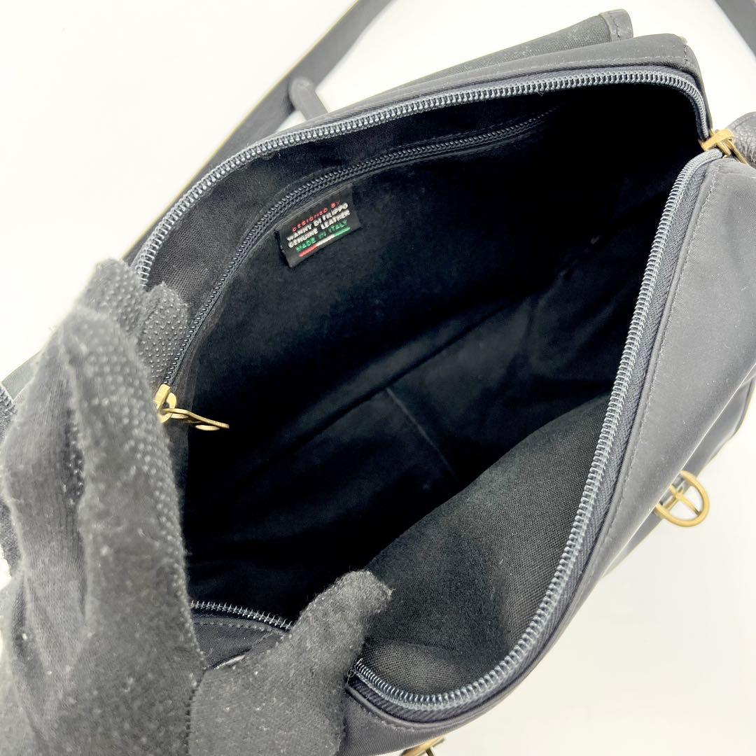 美品✨イルビゾンテ　ショルダーバッグ　メッセンジャー　レザー　ブラック　保存袋