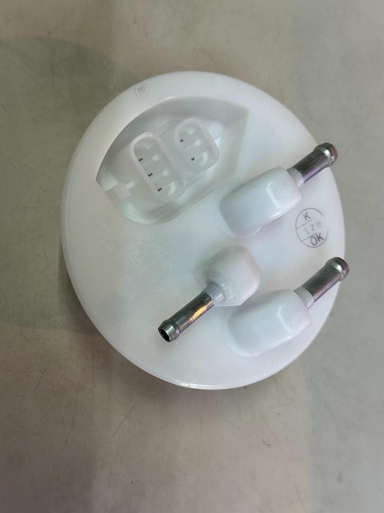 ＥＣＲ３３　フューエルポンププレート　新品