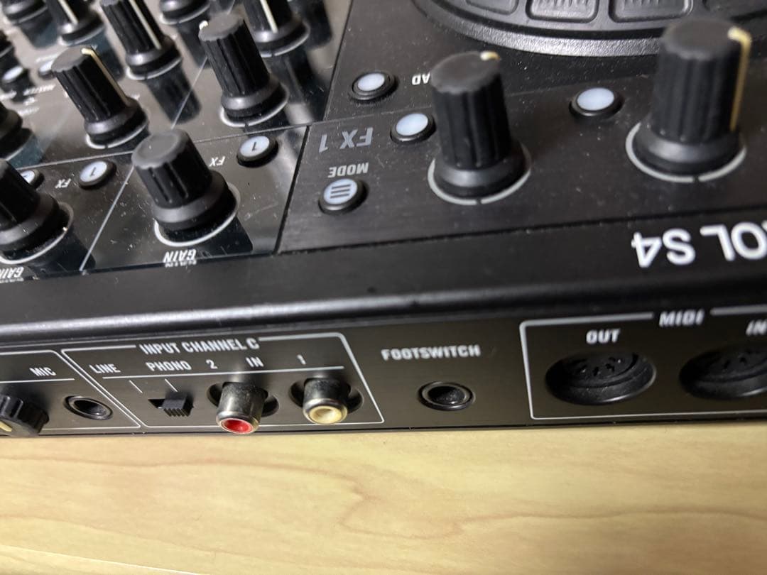 NI Traktor KONTROL S4 MK1 | DJコントローラー