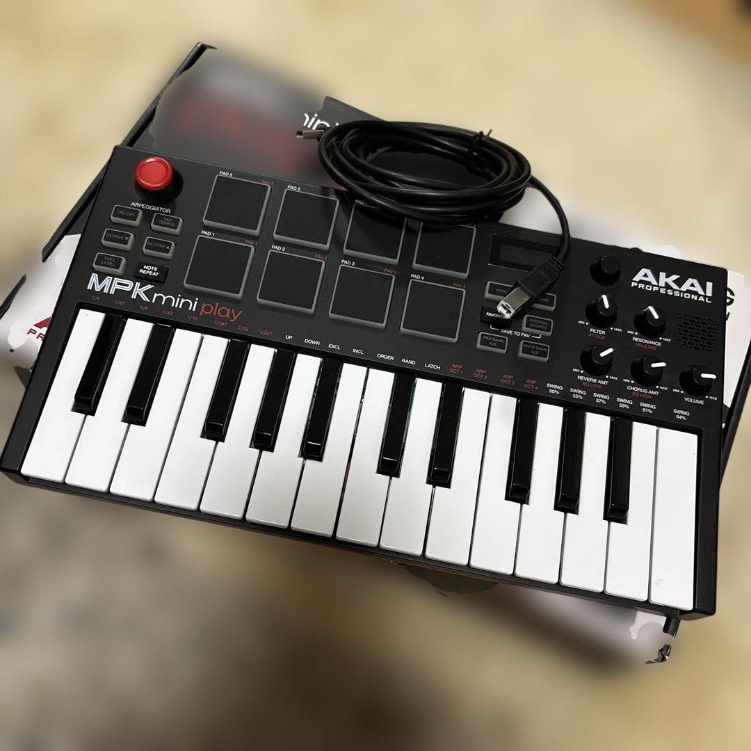 AKAI MPK mini play MIDIキーボード　コード＆箱付き
