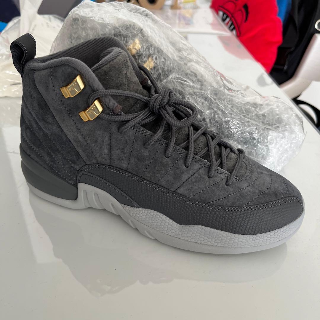 :: JORDAN 12 RETRO :: GRAY サイズ6 Y ::