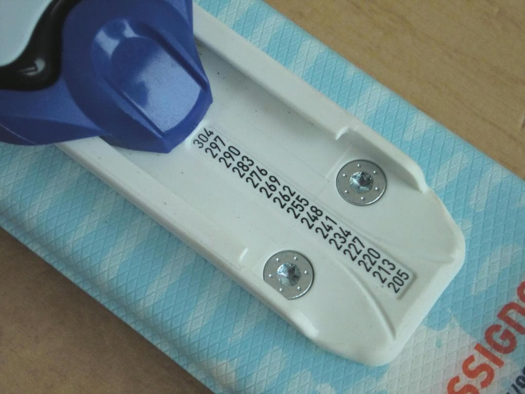 ■■送料無料■子供用スキーフルセット■板116靴22■WAX済■ミニオン■■