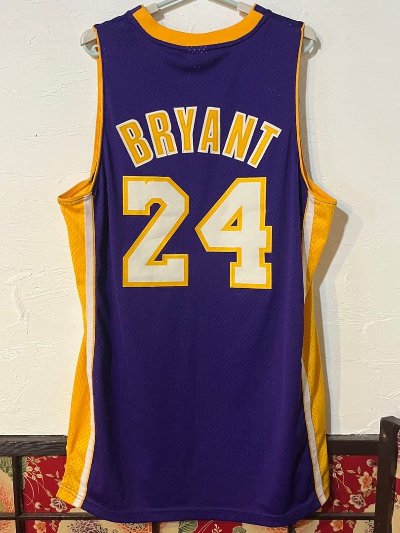 ロサンゼルスレイカーズ　コービーブライアント　オーセンティック　ユニフォーム