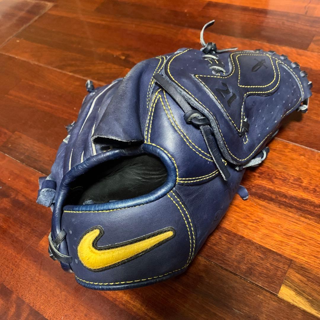 NIKE 岩隈 モデル グローブ 軟式　東北限定