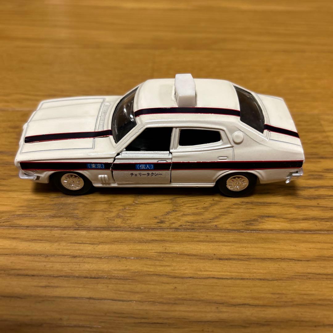 ダイヤペット 日産 ブルーバードU個人タクシー