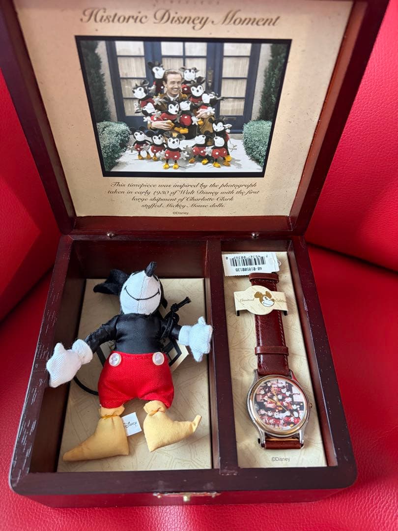 ディズニーミッキーマウス人形と時計のセット