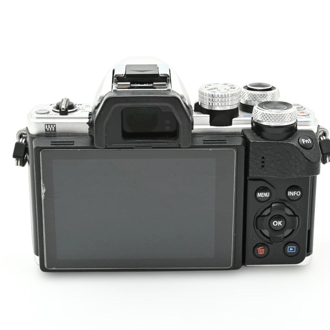 【美品・ショット数1425回】OLYMPUS OM-D E-M10 MarkII
