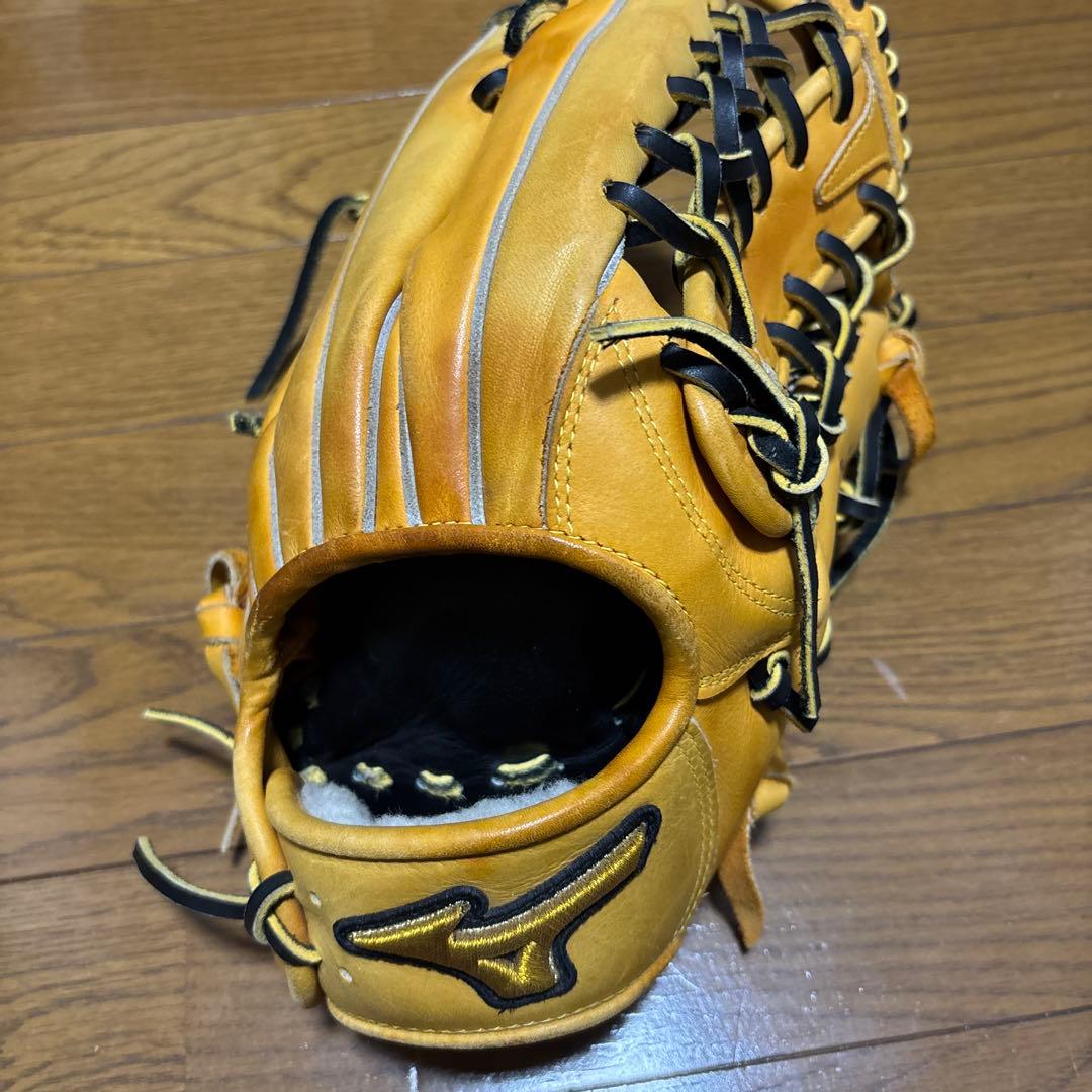 ミズノ　野球グローブ 右投げ用 イエロー　軟式用