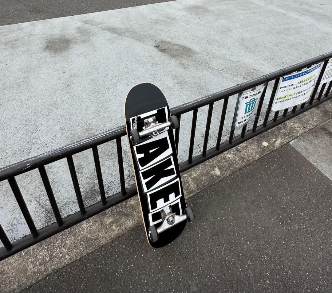 カスタムスケートボード Supreme × Baker コンプリートセット