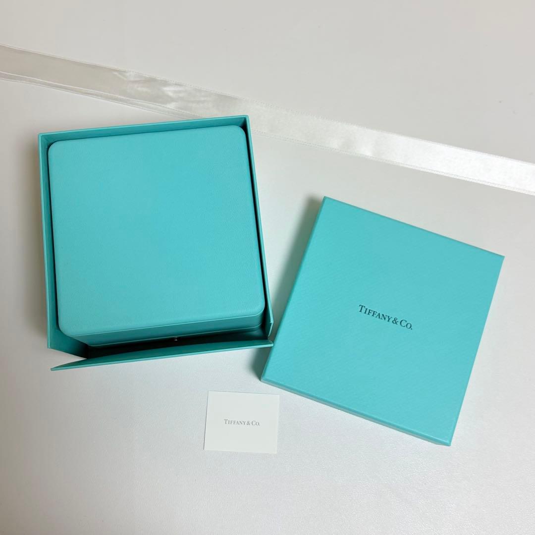 美品　ティファニー　バングルケース　空箱　ブレスレット　腕時計ケース　現行品