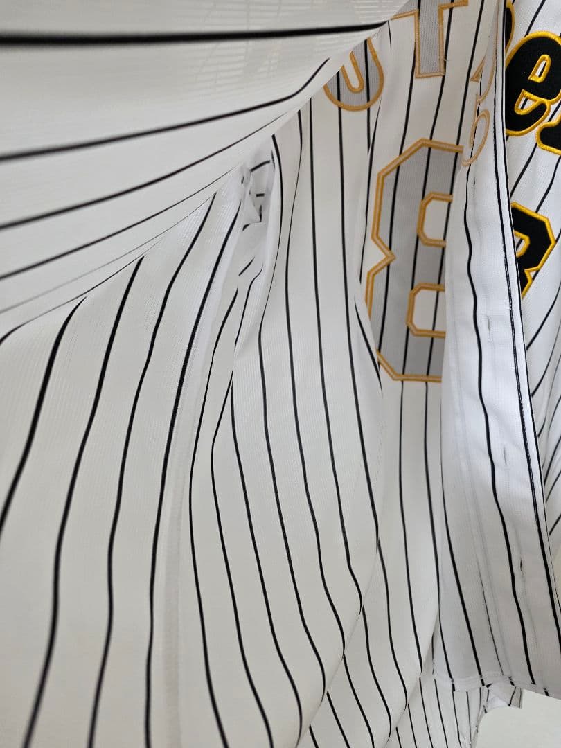 佐藤輝明レプリカユニフォーム(Lサイズ美品) 2023優勝年