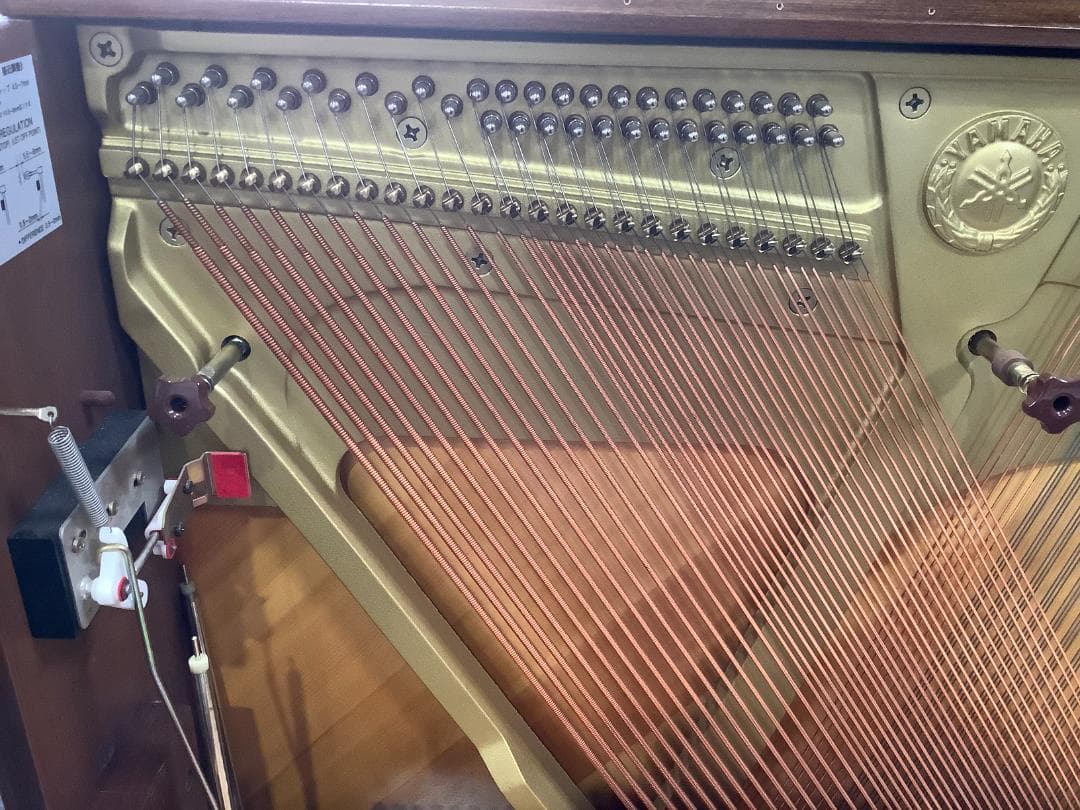 ★58971【アップライトピアノ】YAMAHA　YU5Wn 消音ユニット付き