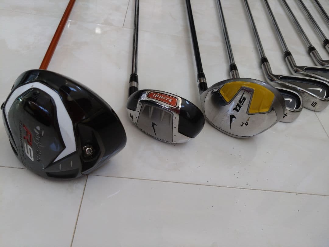 ナイキ ゴルフバッグ サスクワッチ イグナイト アイアンセット