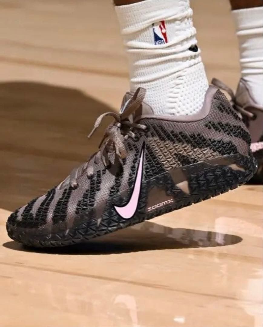 ジャ・モラント着用モデル ja3 NIKE ナイキ　ジャ3