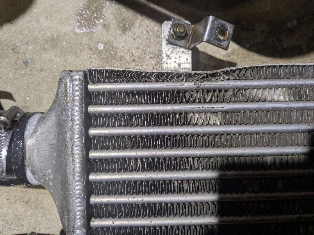 希少！トラスト　インタークーラー　60パイ