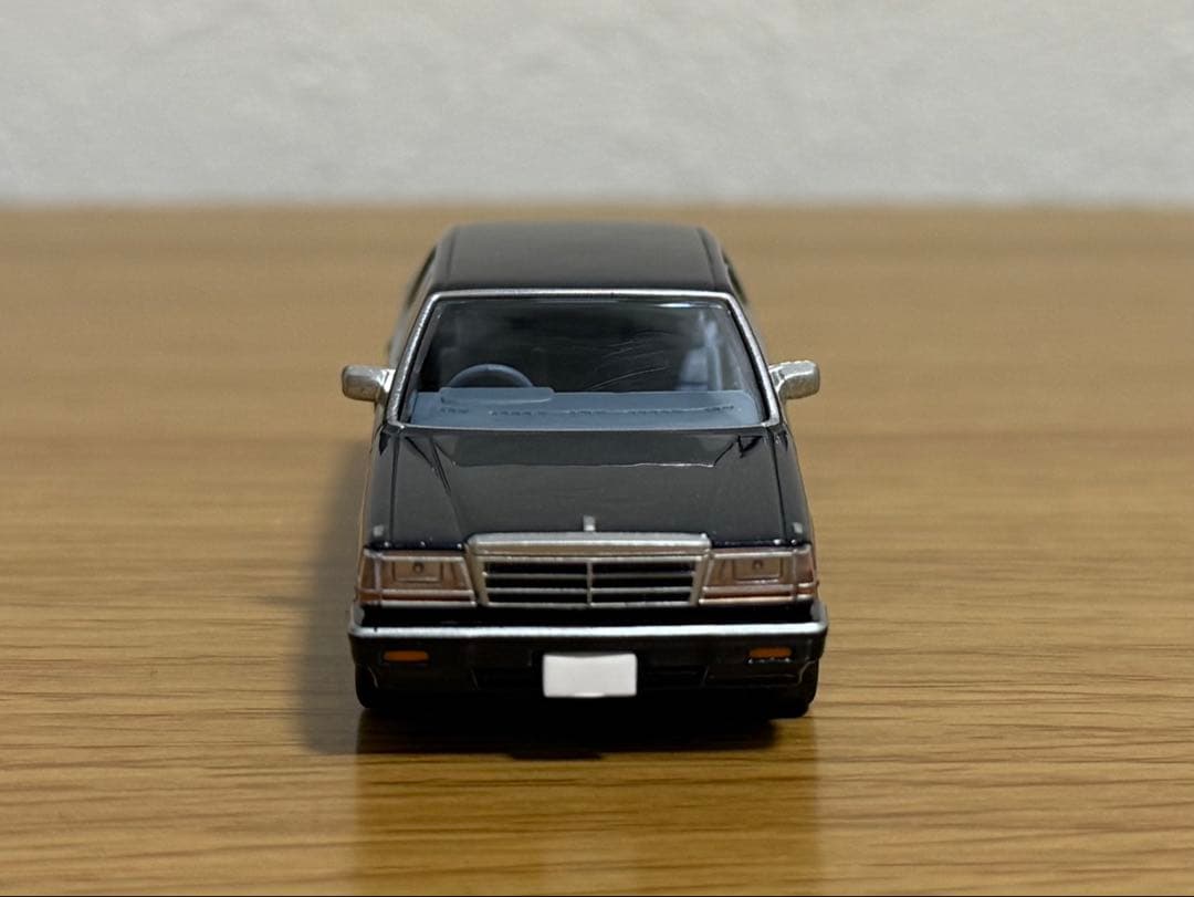 TLVN ニッサン グロリア HT V20 グランデージ 1/64 86年式