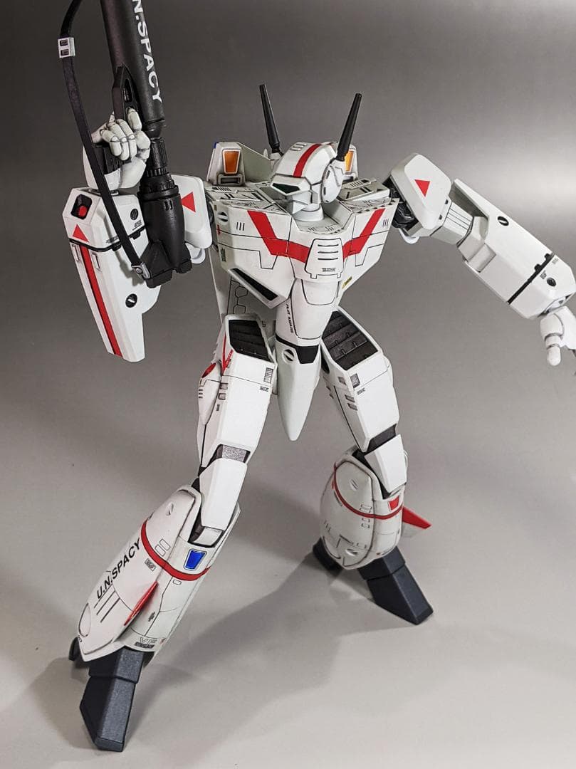 プラモデル　プラマックス　1/72 VF-1 バルキリー　組立塗装済