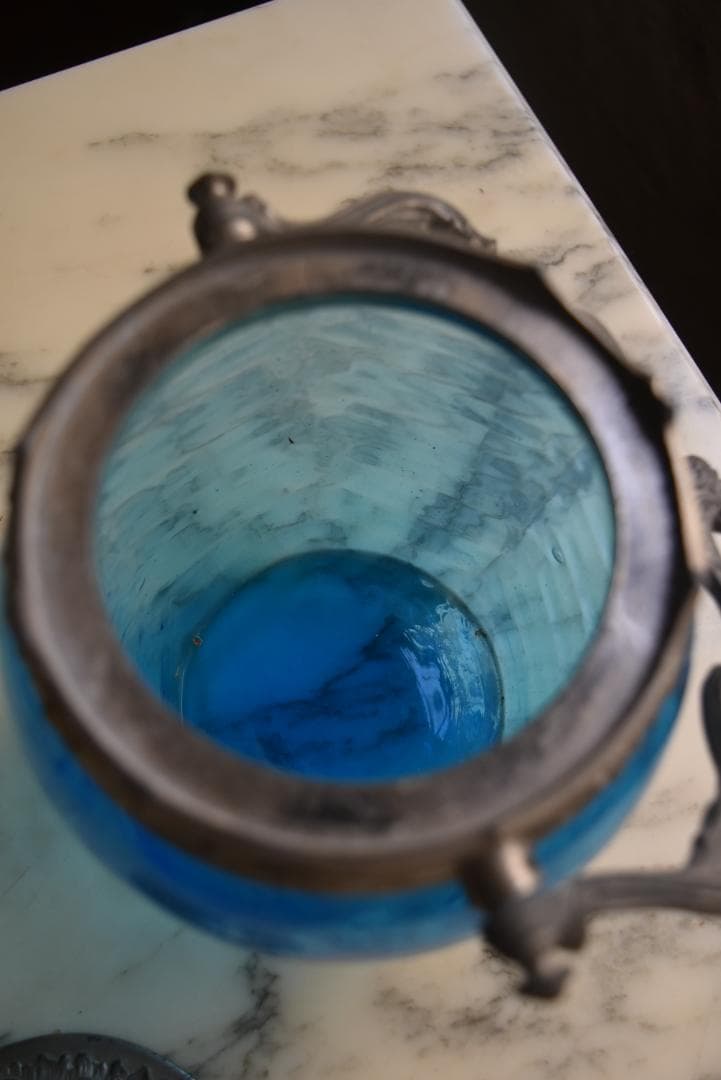 訳有　フランスアンティーク 青いガラスのボンボ二エール・ビスケットジャー