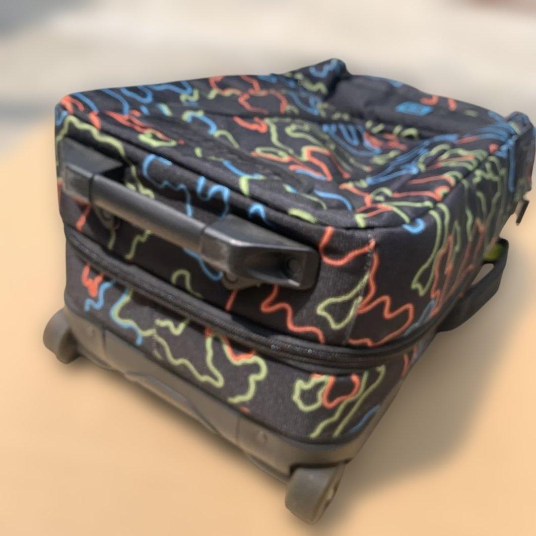 Burton キャリーバック　キャリーケース　カバン付き　ネオン柄　バートン