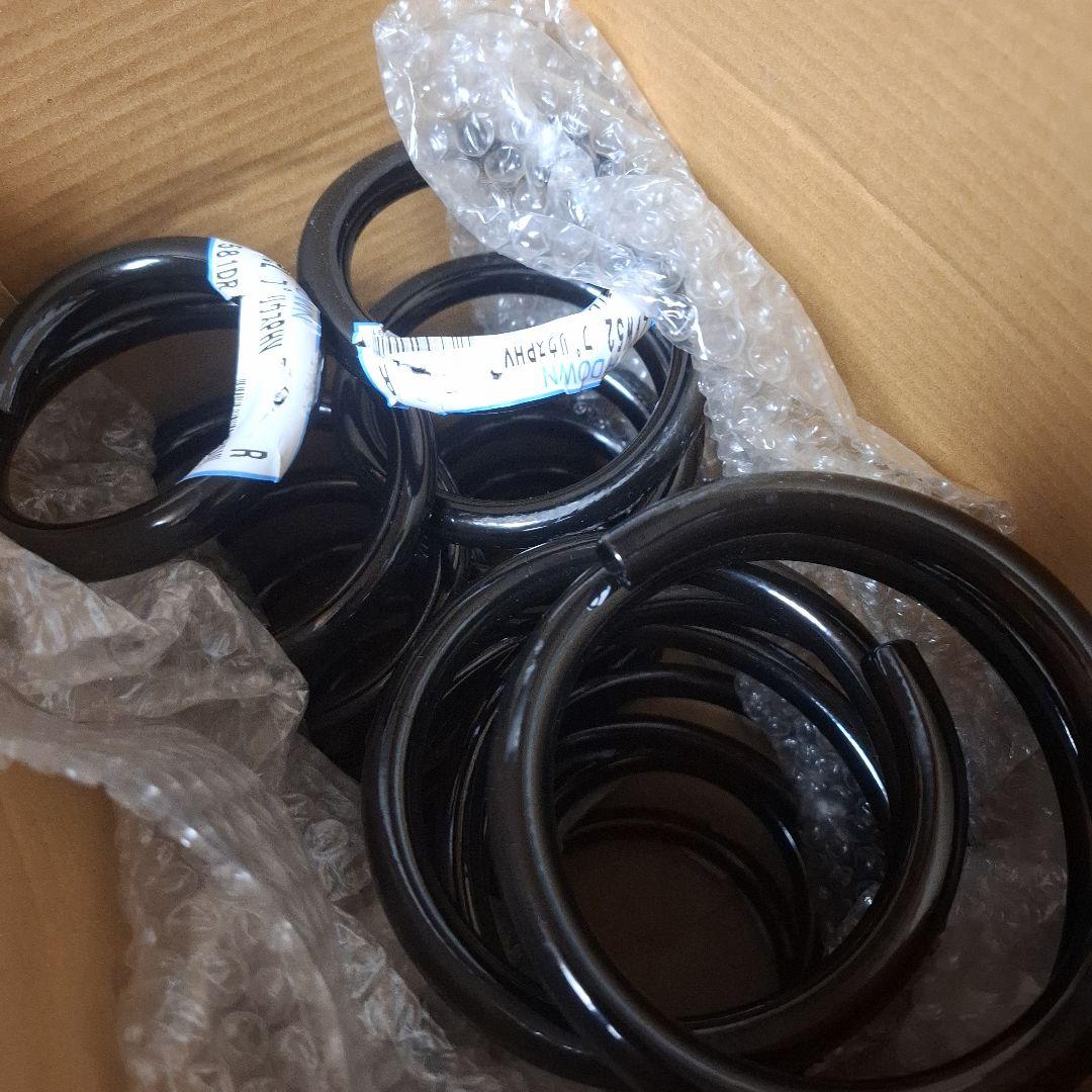 トヨタ　プリウスPHV専用 RS-R ローダウンスプリング(RS-R DOWN)