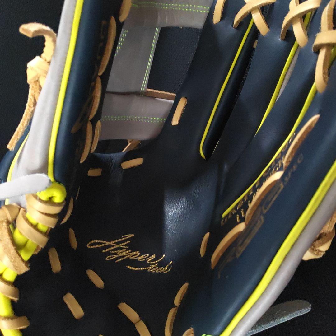 美品　Rawlings Hyper tech グローブ ネイビー　イエロー
